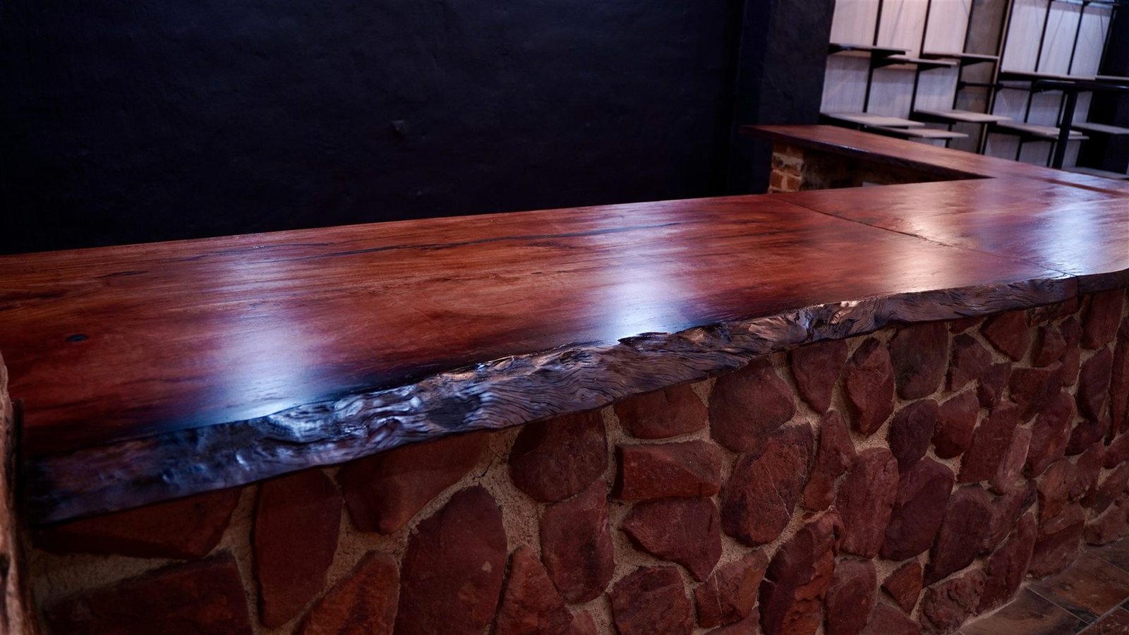Hardwood slab selection saw mill Benoni South Africa — De Jager Wood Designs